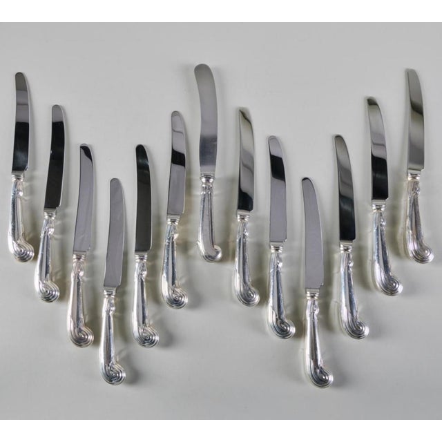 Late 20th Century Set of Thirteen Sterling Silver Elizabeth II Dinner Knives With Pistol Handles For Sale - Image 11 of 17