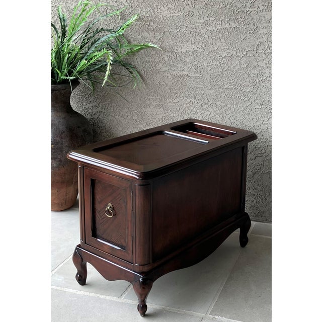 Mid 20th-Century French Provincial-Style Mahogany Chairside/Bedside Cabinet & Media Storage Table For Sale - Image 18 of 18