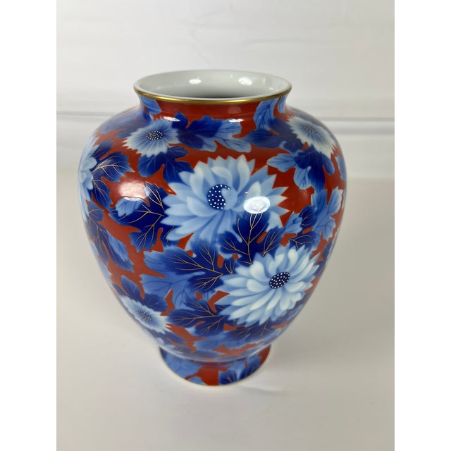 Fukagawa Vintage Fukugawa Blue and White Chrysanthemums Vase For Sale - Image 4 of 12