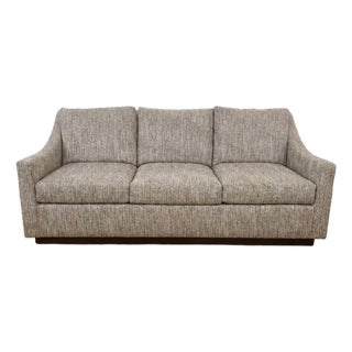 Beautiful Kravet 3 Seater Sofa in Boucle For Sale