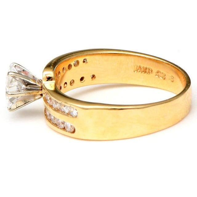 Contemporary 14KY Oval Diamond Enagement(.52) Ring, size 7.25 For Sale - Image 3 of 5