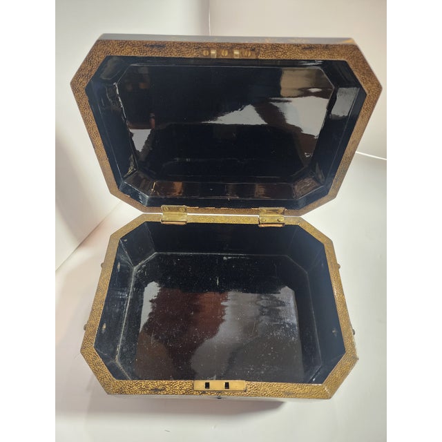Paint 19th Century Chinese Gold and Black Lacquer Box For Sale - Image 7 of 9