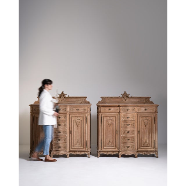 Top-Quality Pair of Louis XV Oak Buffets, Rococo Style, Belgium, Circa 1890 For Sale In Greensboro - Image 6 of 17