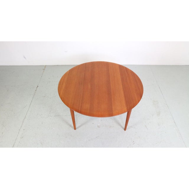 Round Teak Coffee Table by Peter Hvidt & Orla Mølgaard Nielsen for France & Son, 1950 For Sale - Image 3 of 18