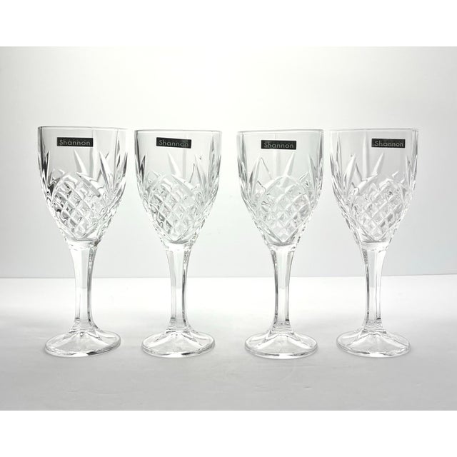 Godinger “Dublin” Set of 4 Crystal Wine or Water Glasses 8” 9oz New w/Box Excellent condition. No chips, cracks, or...