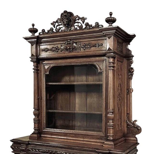 Mid 19th Century 19th Century French Renaissance Revival Oak Bookcase ~ Bibliothèque With Beveled Glass For Sale - Image 5 of 16