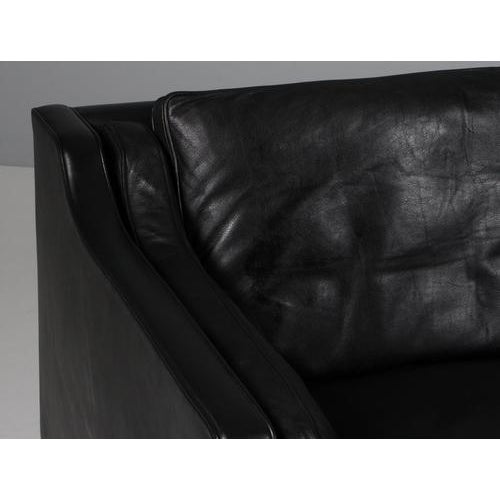 Model 2212 Black Leather and Teak Two-Seater Sofa by Børge Mogensen for Fredericia For Sale - Image 3 of 8