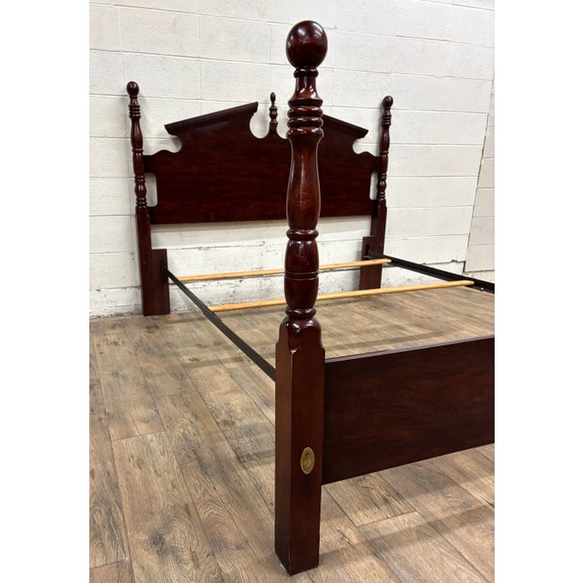 This is a stunning vintage Queen OR Full sized convertible Colonial four poster pediment cannonball bed. Made in the USA...