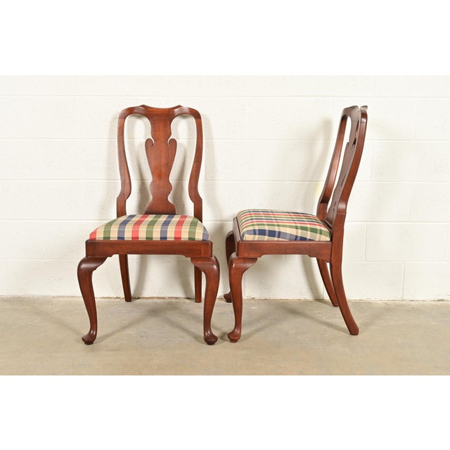 Henkel Harris Queen Anne Solid Cherry Wood Dining Chairs, Set of Six For Sale - Image 10 of 13