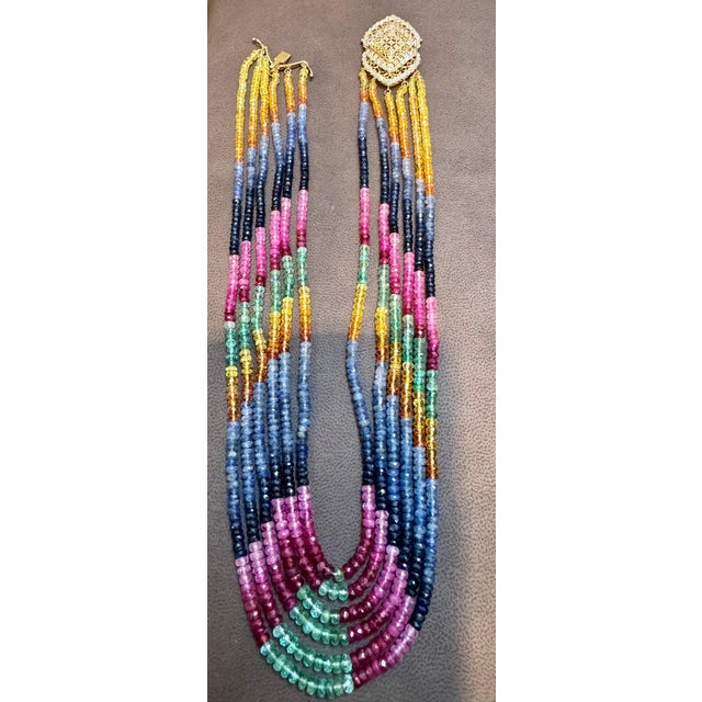400 Ct , 6 Layer Natural Emerald Ruby & Sapphire Bead Necklace 18K Diamond Clasp For Sale In New York - Image 6 of 18
