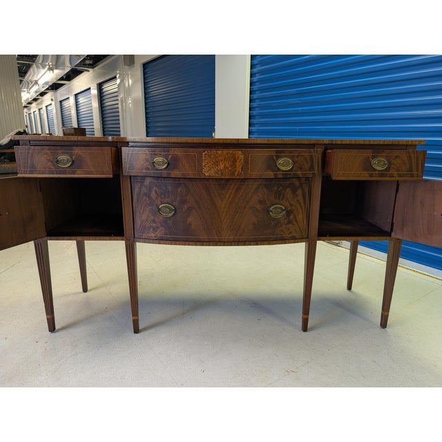 Hepplewhite Colonial Revival Flame Mahogany Bowfront Sideboard/Buffet For Sale - Image 12 of 18