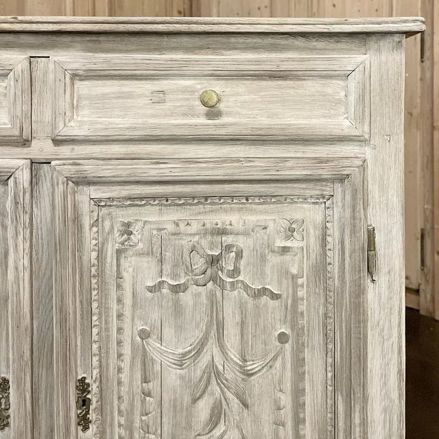 Early 19th Century Country French Louis XVI Whitewashed Oak Buffet For Sale - Image 11 of 13