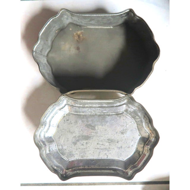 1878 Paris Exhibition - Huntley & Palmers "The Grand Prize" Gold Medal & Diploma of Honour - Hinged Lidded Biscuit Tin c.1887 For Sale - Image 13 of 14