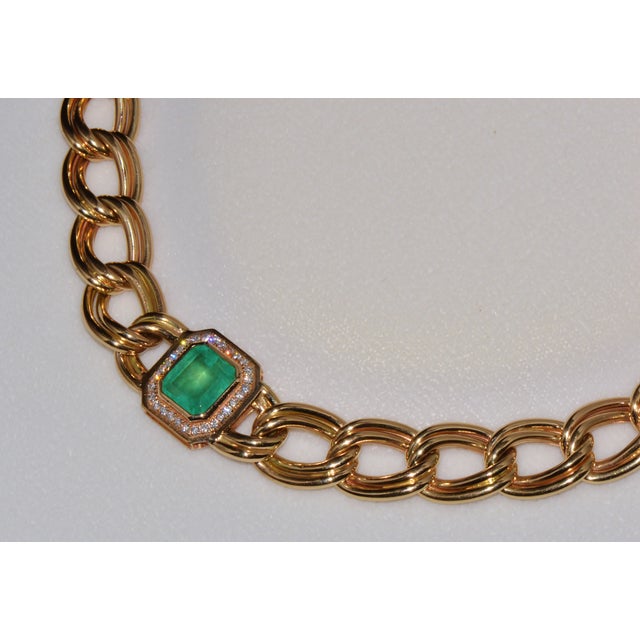 Gia Certified Natural 6.91Cts Colombian Emerald & Diamond 14k Italian Gold Statement Necklace For Sale - Image 4 of 13