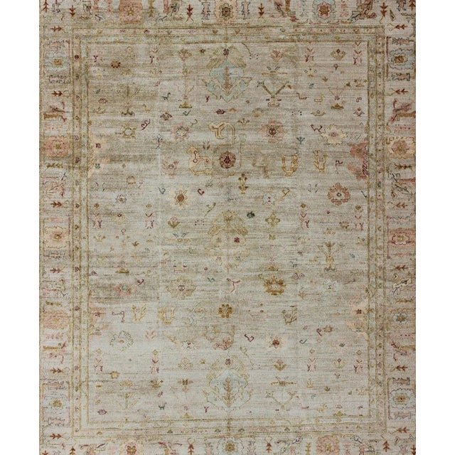 Keivan Woven Arts Angora Oushak Turkish Rug / rug AN-134600, country of origin / type: Turkey / Angora Oushak. Measures:...