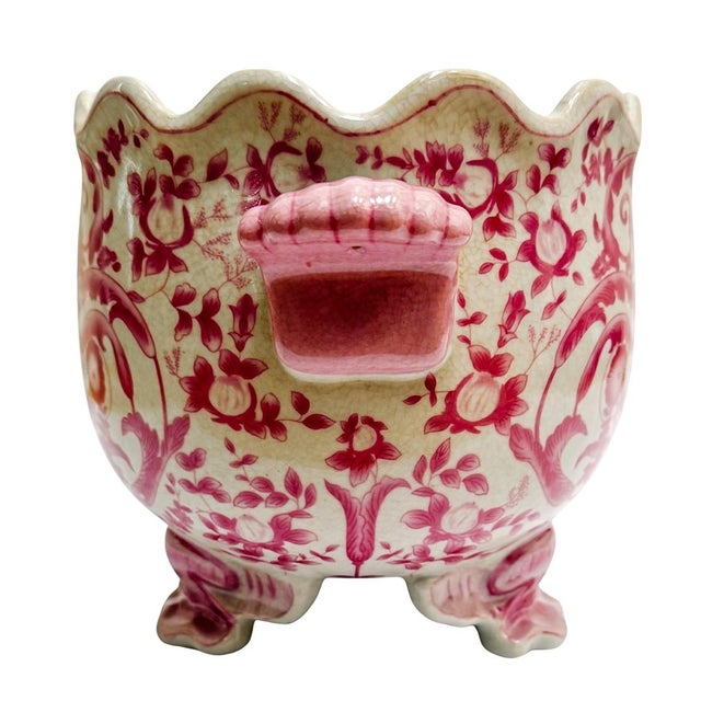 Chinoiserie Chinoiserie Pink & White Footed Scalloped Cachepot in the Style of United Wilson For Sale - Image 3 of 7