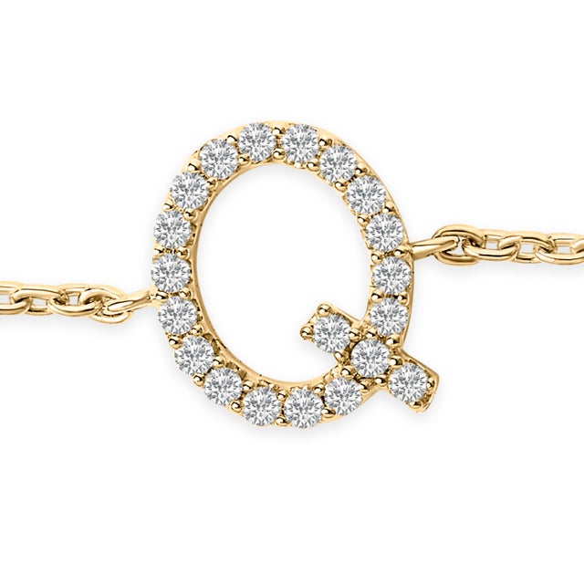 Contemporary 10K Yellow Gold Diamond Accent "Q" Initial Charm and Link Bracelet For Sale - Image 3 of 6