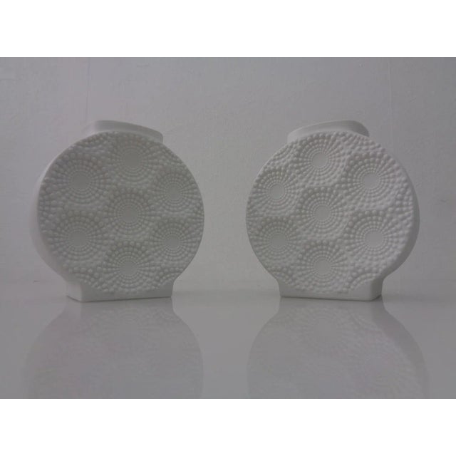 Mid-Century Op Art Vases by Manfred Frey for Kaiser, 1960s, Set of 2 For Sale - Image 13 of 13
