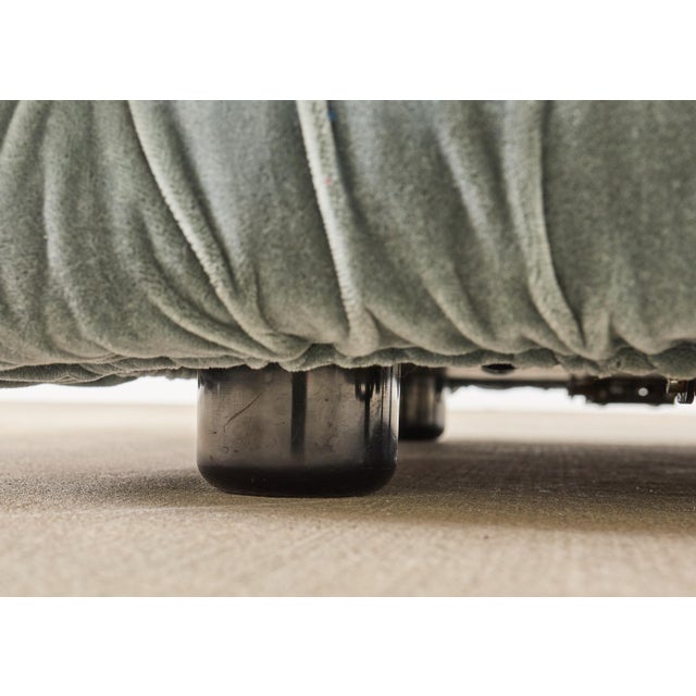 Cassina Soriana Mohair Sofa Designed by Afra and Tobia Scarpa For Sale - Image 13 of 18