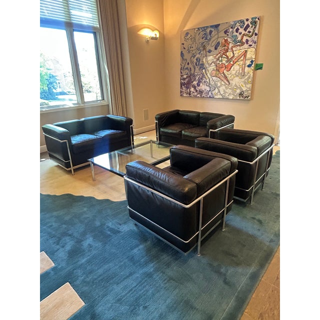 1987 Cassina Lc2 Black Leather Loveseat — Le Corbusier / Jeanneret / Perriand (Documented) For Sale - Image 10 of 10