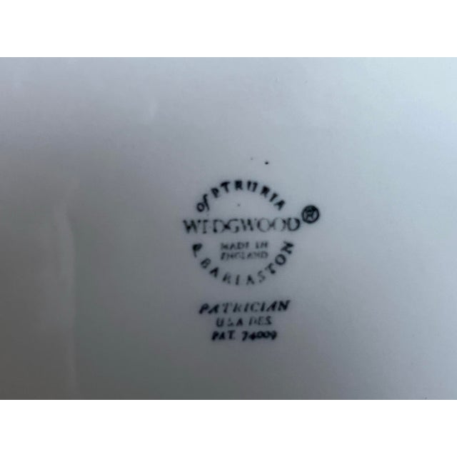 Traditional 1980s Wedgwood of Etruria & Barlaston Patrician Serving Platter For Sale - Image 3 of 3