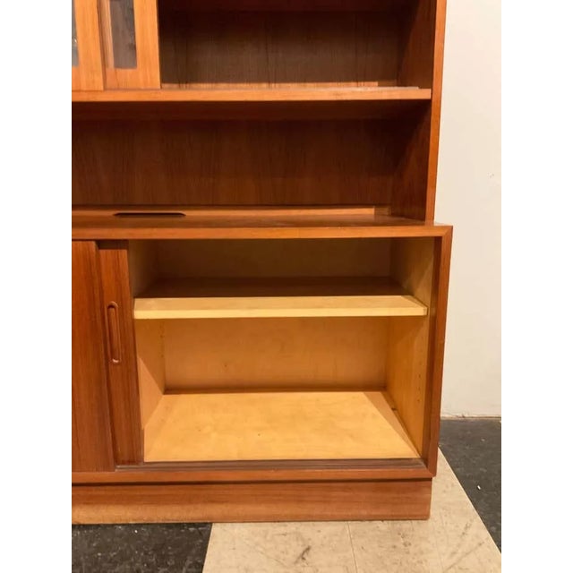 1970s Poul Hundevad Teak Glass Door Bookcase / China Cabinet Made in Denmark For Sale - Image 9 of 12