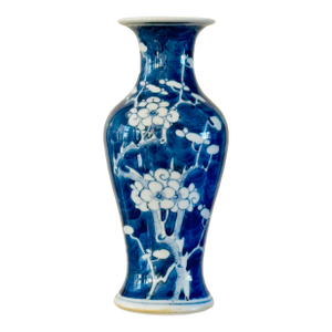 Mid 19th Century Qing Dynasty Blue and White Porcelain Prunus Vase