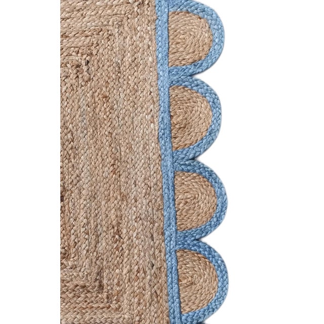 Handwoven Natural Jute Bath Rug With Sky Blue Scalloped Border For Sale - Image 6 of 9
