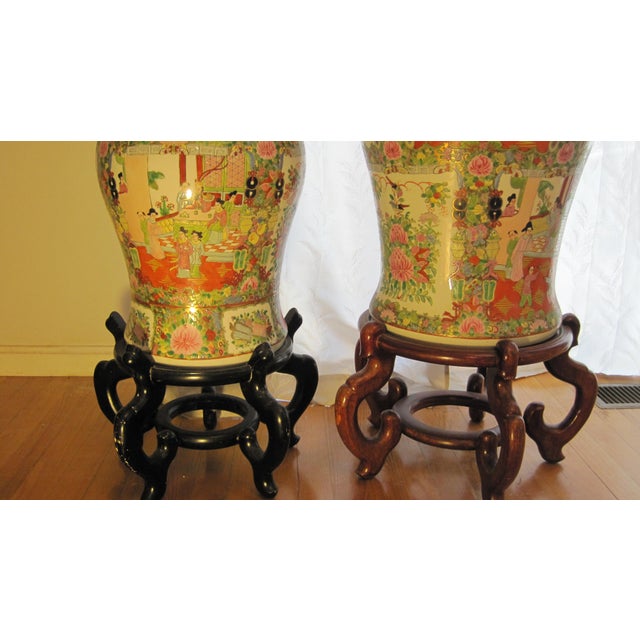 Chinese Famille Rose Porcelain Covered Vase/Jar With a Carved Hardwood Display Stand For Sale - Image 4 of 7
