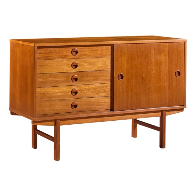 Dux Mid Century Danish Teak Petite Sliding Door Credenza For Sale