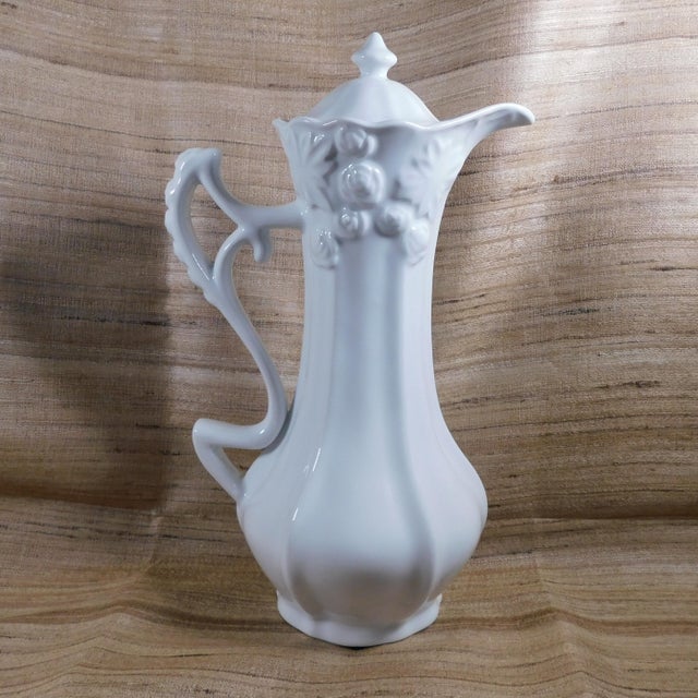 1950s Kaldun and Bogle White Chocolate Pot or Teapot With Roses For Sale - Image 4 of 6