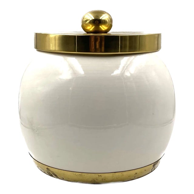 Hollywood Regency White Ceramic Bucket, Italy, Ca. 1970 For Sale