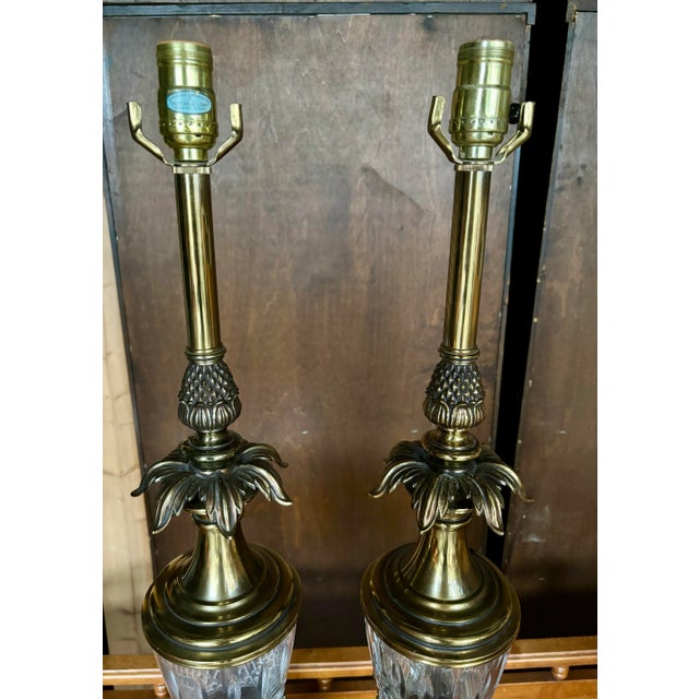 Pair of Vintage Stiffel Brass & Cut Crystal Pineapple Hollywood Regency Table Lamps For Sale - Image 10 of 12