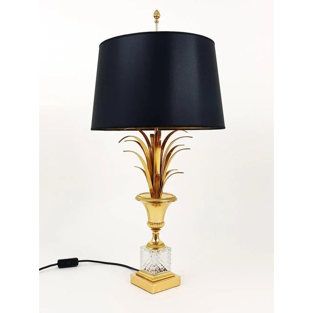 Black Hollywood Regency Gilt Brass and Glass Pineapple Leaf Table Lamp by Maison Charles, France, 1970s For Sale - Image 8 of 11