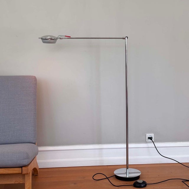 Stylish, timeless reading/floor lamp from Italian Fontana Arte. from the 90s/00s, and in really nice condition with age-...