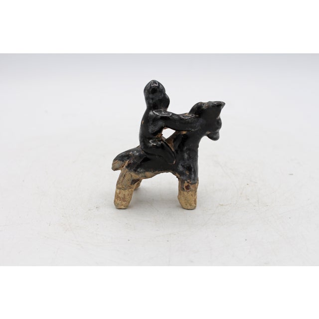 619-907 Ce Miniature Tang Dynasty Stoneware Figure of a Horse & Rider For Sale - Image 4 of 7