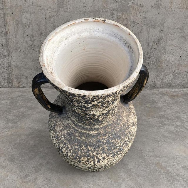 Large Dutch Hand Turned Vases in Ceramic, 1970s, Set of 2 For Sale - Image 3 of 7
