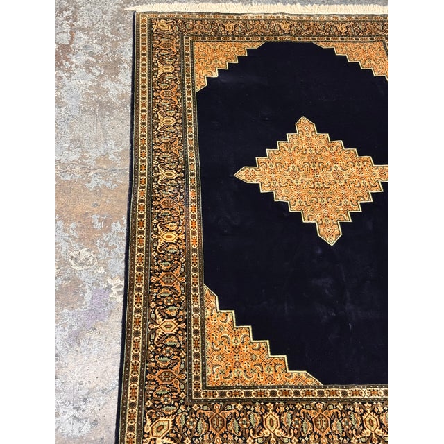Traditional 4ft × 6ft 6in Hand Knotted Silk Kashmiri Rug For Sale - Image 3 of 12