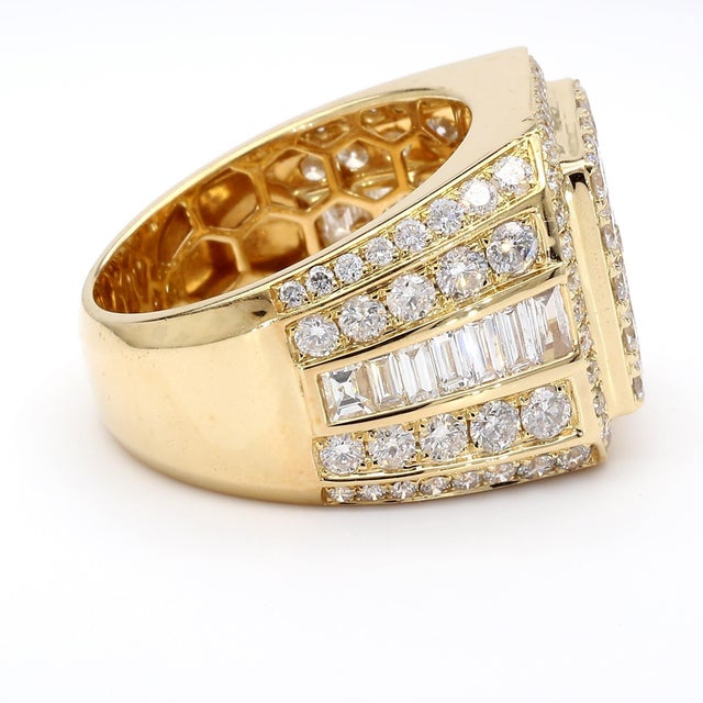1990s 1990s 3 Carat Round & Baguette Diamond 14k Gold Mens Cluster Ring, Size 11 For Sale - Image 5 of 10