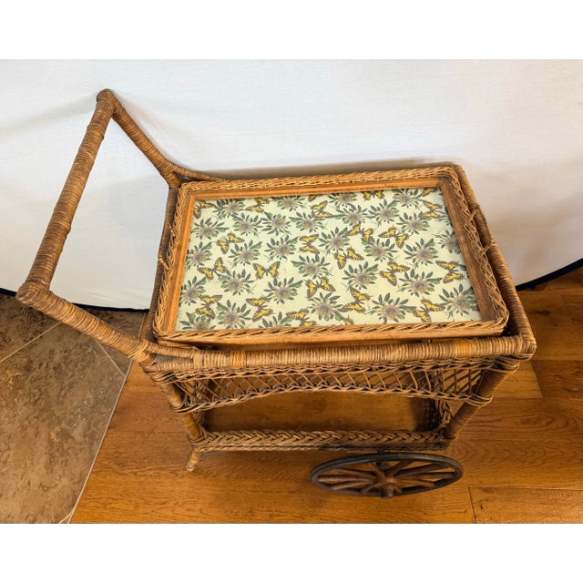 Heywood Wakefield Wicker Rolling Bar Cart Tea Cart With Removable Glass Tray For Sale In New York - Image 6 of 9