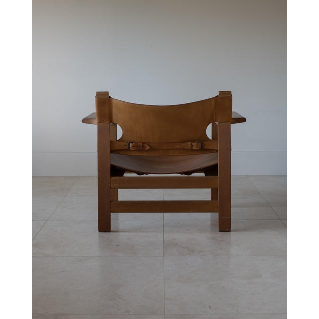 B195 Attributed to Børge Mogensen Spanish Chair in Leather & Oak, Mid-Century For Sale In Palm Springs - Image 6 of 9