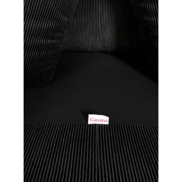 Maralunga 2.5-Seater Sofa by Vico Magistretti for Cassina, 2008 For Sale - Image 13 of 16