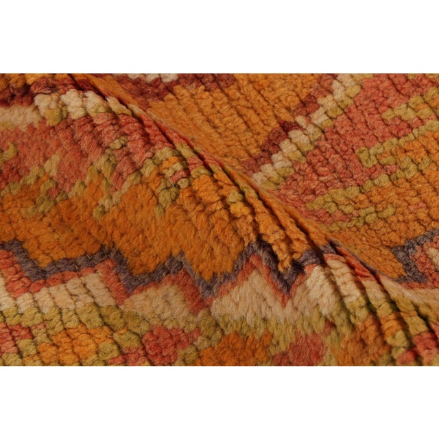 Textile 1950s Mid-Century Berber Rug Gold Diamond Pattern Moroccan Rug For Sale - Image 7 of 8