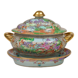 Early 19th Century Chinese Export Covered Tureen and Stand, Qianlong Style