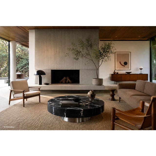 Designed by the legendary Italian designer Willy Rizzo, this vintage round coffee table embodies the glamorous modernism...