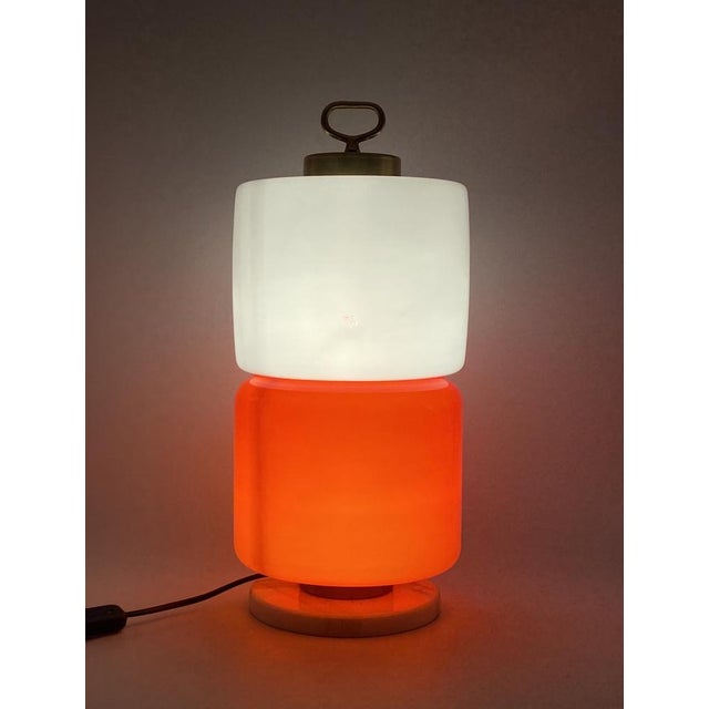 Stilnovo Space Age Red and White Glass Cylindrical Table Lamp from Stilnovo, 1970s For Sale - Image 4 of 18