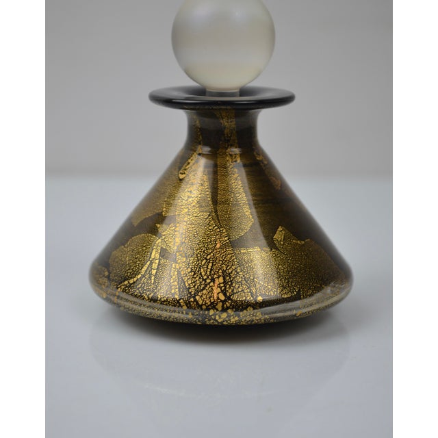 Studio Glass Perfume Bottle with Gold Leaf from Isle of Wight, 1970s For Sale - Image 9 of 12