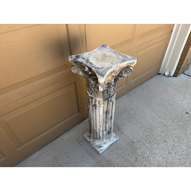 Weathered Neoclassical Cast-Concrete Corinthian Garden Pedestal For Sale - Image 11 of 16