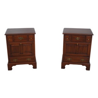 Pair Henkel Harris Cherry McKenzie Nightstands For Sale