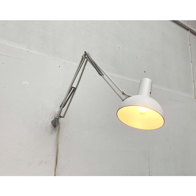 Mid-Century Modern It Task Wall Lamp from Louis Poulsen, 1970s For Sale - Image 6 of 18